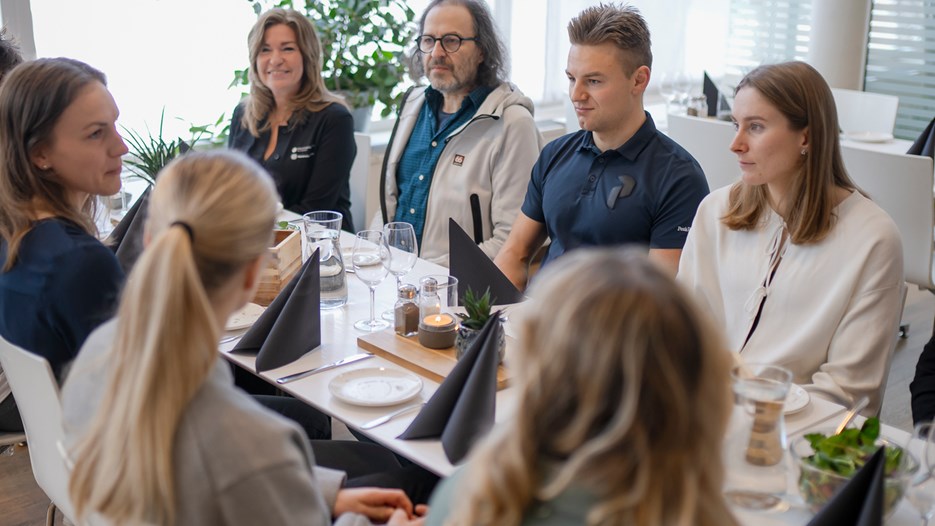 Rektorslunch med elitidrottsstudenter  2025