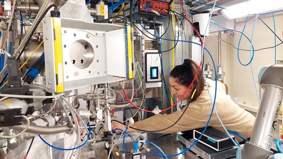 Postdoc researcher during synchrotron experiment at Balder beamline