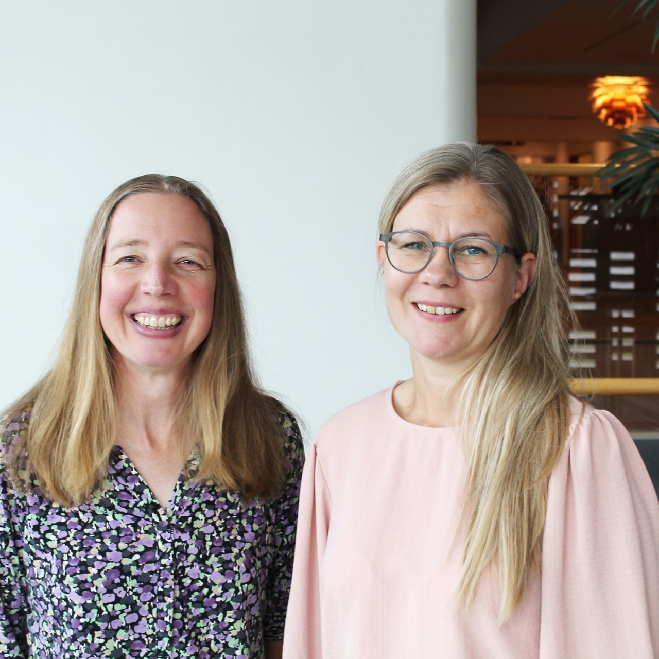 Åsa Otterbjörk och Suvi Karjalainen, Institutionen för språkstudier