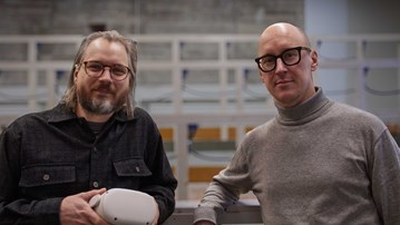 Forskarna Anders Lundström och Daniel Nylén ska utreda hur VR kan användas för att minska olyckor på byggarbetsplatser.