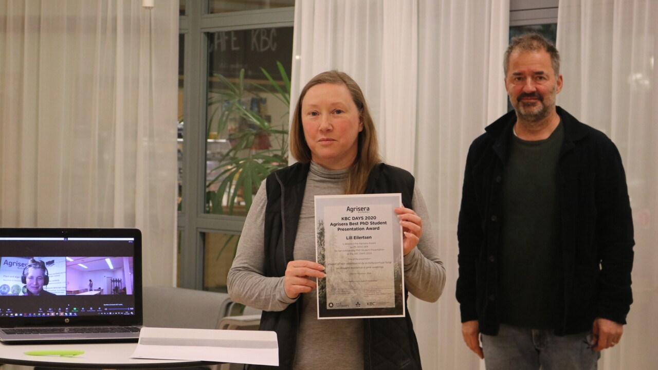 Lill Eilersten receives the Agrisera Best PhD Student Presentation Award during the award ceremony organised as a follow-up of the KBC DAYS 2020 conference.