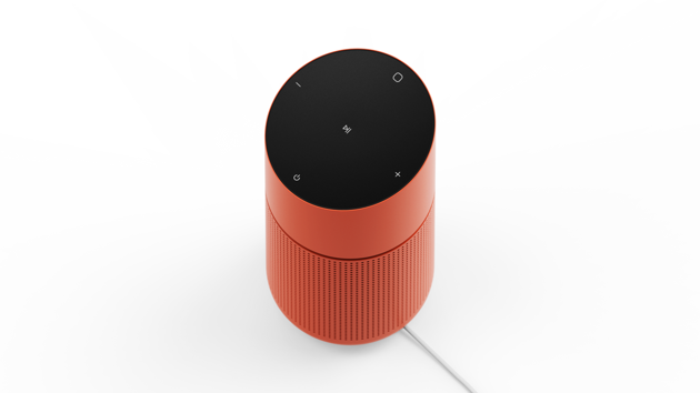 Hemven: A smart camera, projector and speaker system that allows one to effortlessly connect with friends and family while cooking together.  